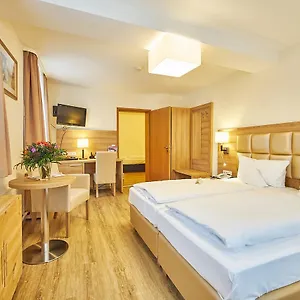 akzent-hotel-goldner-stern.com-bavaria.com/
